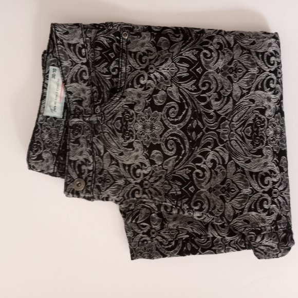 Two By Vince Camuto SKinny  Floral Pants - Picture 5 of 6